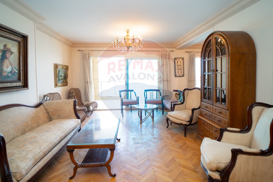 Apartment for sale 320 m El Mandara (El Gesh Road)