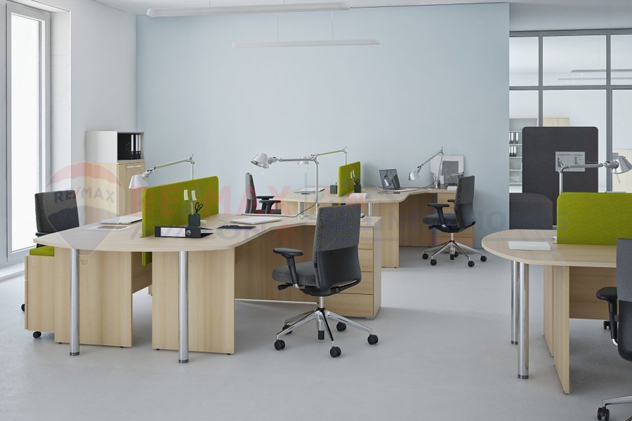 Administrative unit for rent 3000 m Smouha ( transportation and engineering st. )