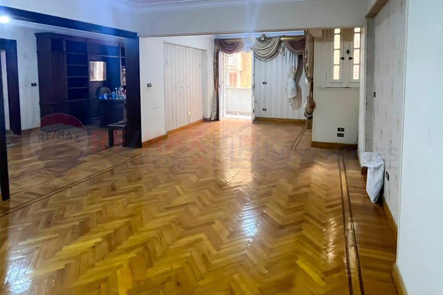Apartment for sale 285 m Gianaclis (Mohamed Pasha Mohsen St.)