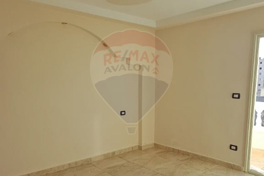 Apartment for sale 150 m Sidi beshr (Steps from Gamal abdelnasser st.)