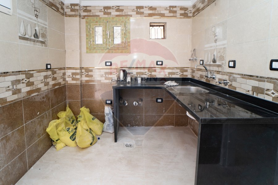 Twin house villa for sale 200 m Maamoura Beach (directly on the sea)
