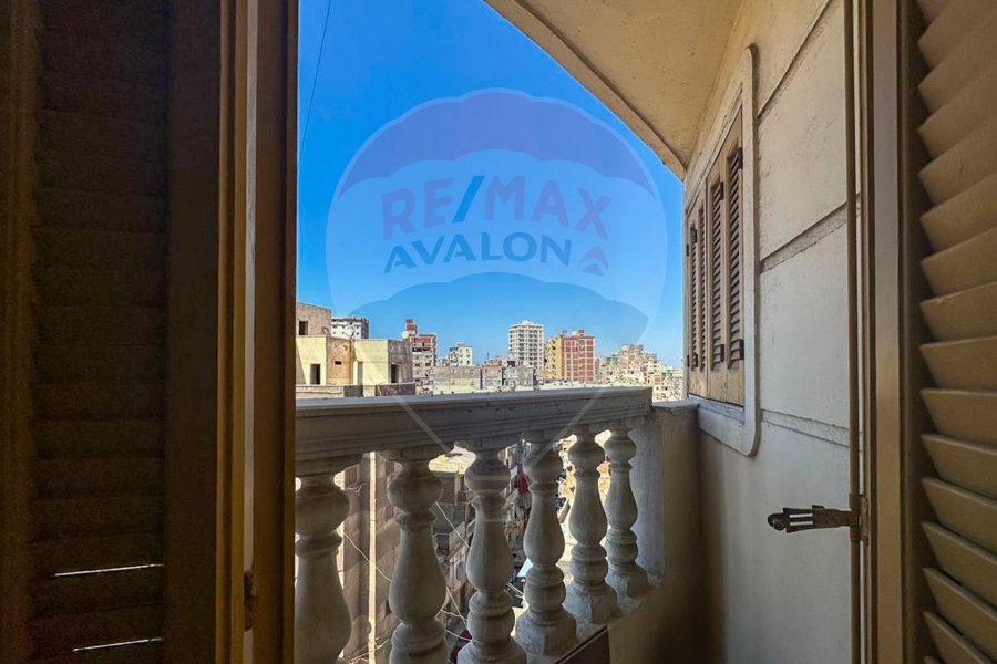 Apartment for sale 110 m Moharam Bek (Al-Muftish St. - Wabour El-Mayah Extension)
