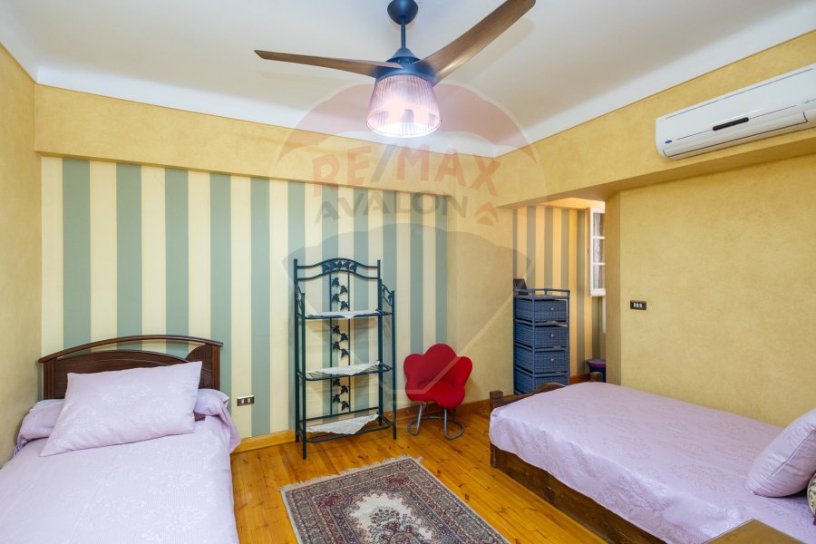 Apartment for rent 305 m Smouha (villa area)