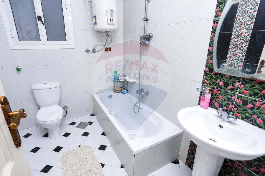 Apartment For Sale 240 m Stanly (abd elaziz Fahmy St.)