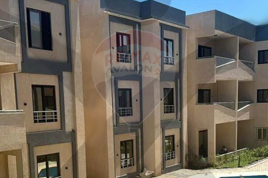 Ground apartment with garden for sale 175 m King Mariout (Makani)
