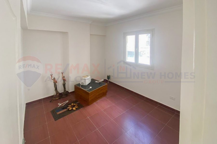 Apartment for sale 100 m Gleem (Zahran Roushdy st.)
