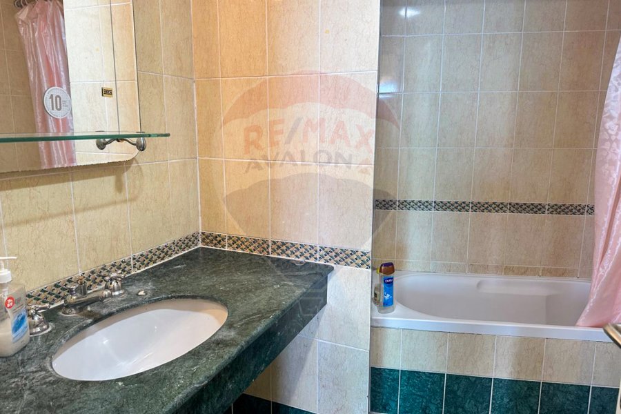 شقة للايجار المفروش 136 م  سان ستيفانو (الفورسيزون)