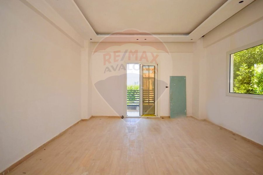 Standalone villa for sale 513 m King Mariout (steps from Aknesh Village)