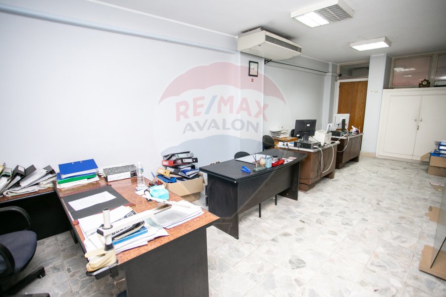 Administrative Unit For Sale 200 m Sedi Beshr ( Mohamed Nagib Square - Sea View)- Suitable For All Activities