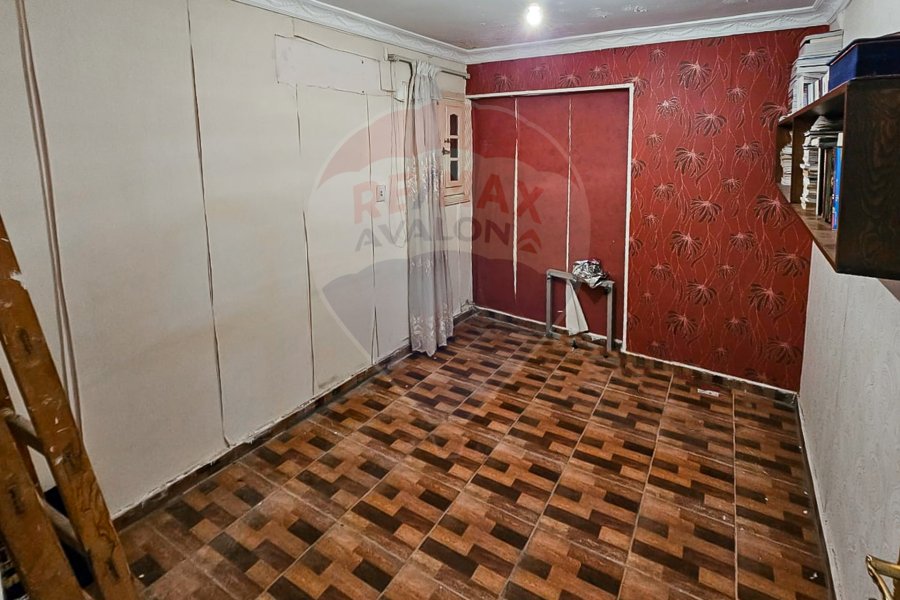 Apartment for sale 140 m Kafr Abdo (Sakina Bint Al Hussein St.)