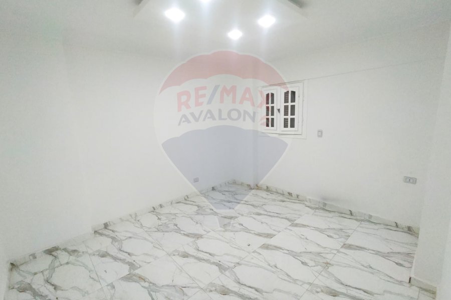 Licensed apartment for sale 140 m Sidi Bishr (Al-Essawi St.)