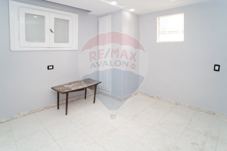 Twin house villa for sale 200 m Maamoura Beach (directly on the sea)
