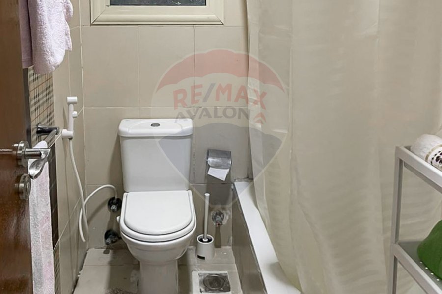 Chalet for sale (Emirates Heights - Ras Elhekma) 100 m + 25 m Garden