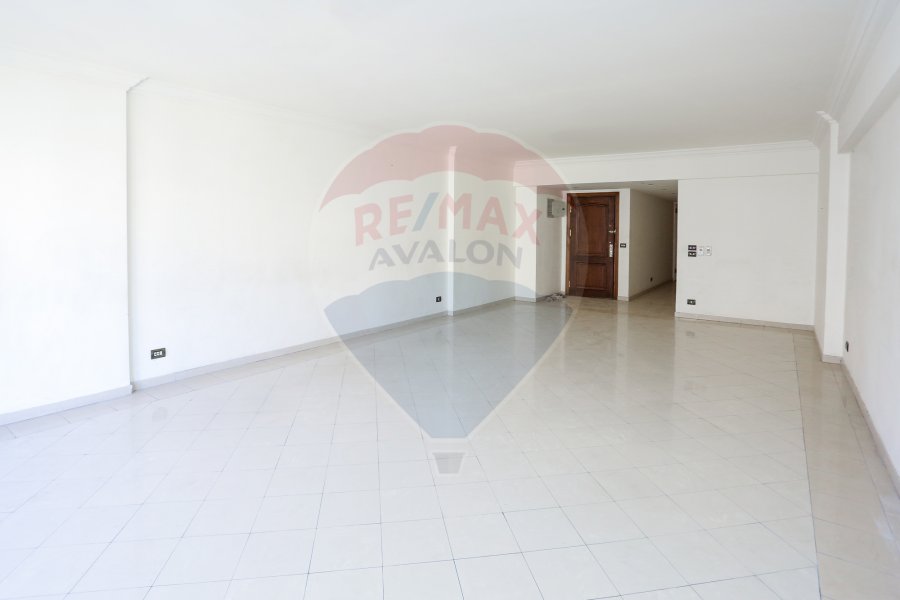 Apartment for rent 250 m Smouha (fawazy moaaz st - next to ali bn abi talb mousqu)