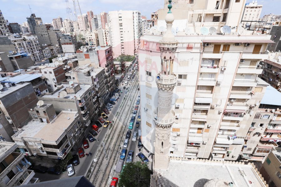 Apartment For Sale 185 m Fleming (Directly On Tram Station)