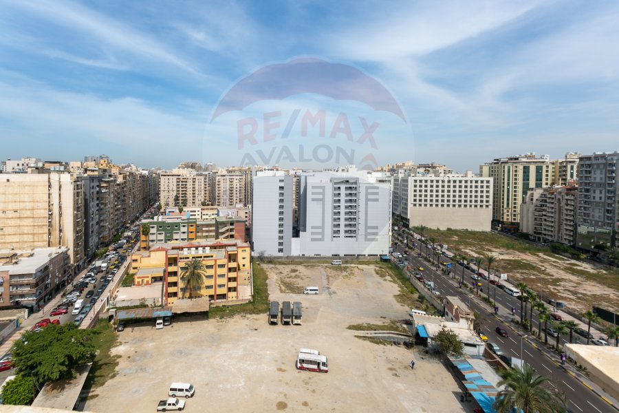 Penthouse for sale 465 m + 501 roof Smouha (Fawzi Moaz St - El-Lotus tower)