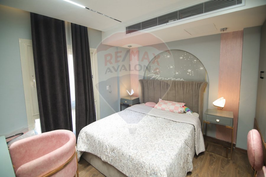 Apartment with garden for sale 217 m King Mariout (Alex West)