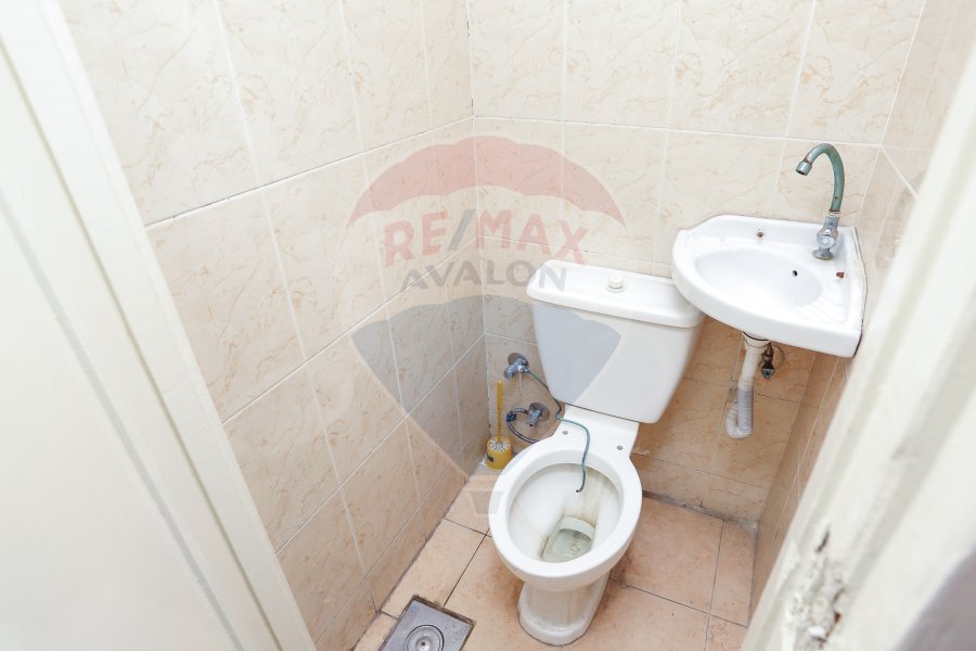 Administrative unit For Sale 85 m camp shizar (omer lotfy st - on tram station)