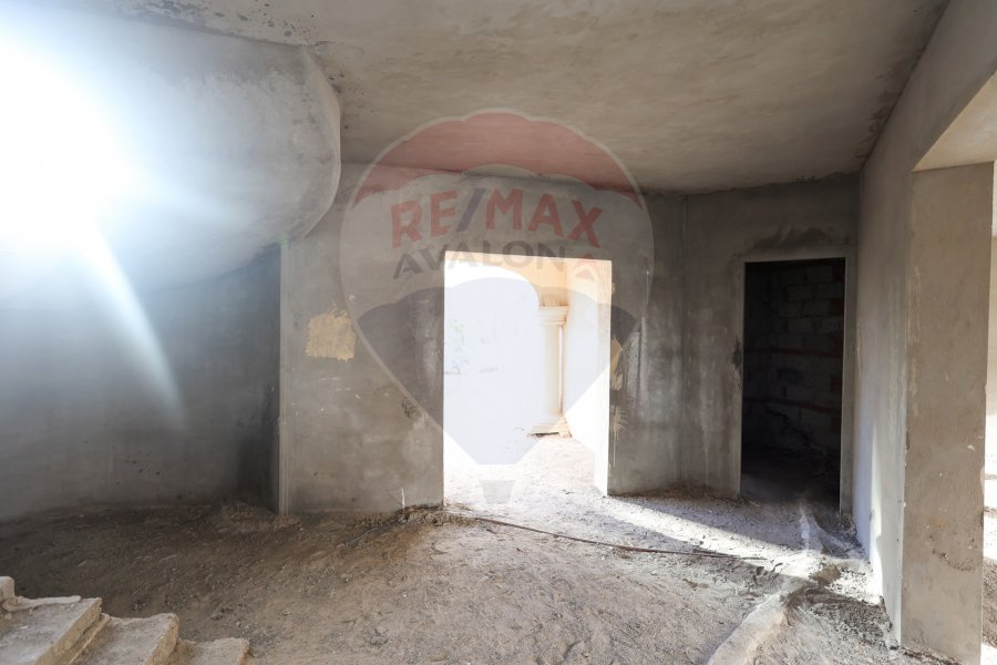 Stand alone villa for sale 840 m King Mariot (Alex West - Antoniades - model V3)