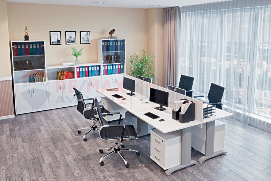 Administrative unit for rent 3000 m Smouha ( transportation and engineering st. )