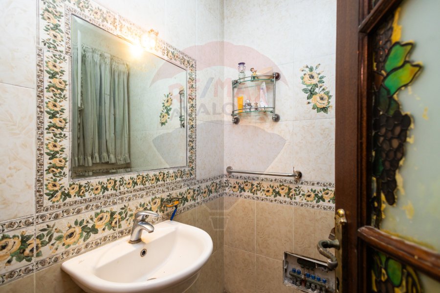 Apartment for sale 330 m miami (Directly on the sea)
