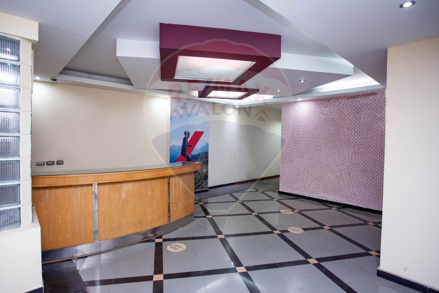 Administrative unit for sale 370 m Smouha (Fawzy Moaaz st.)
