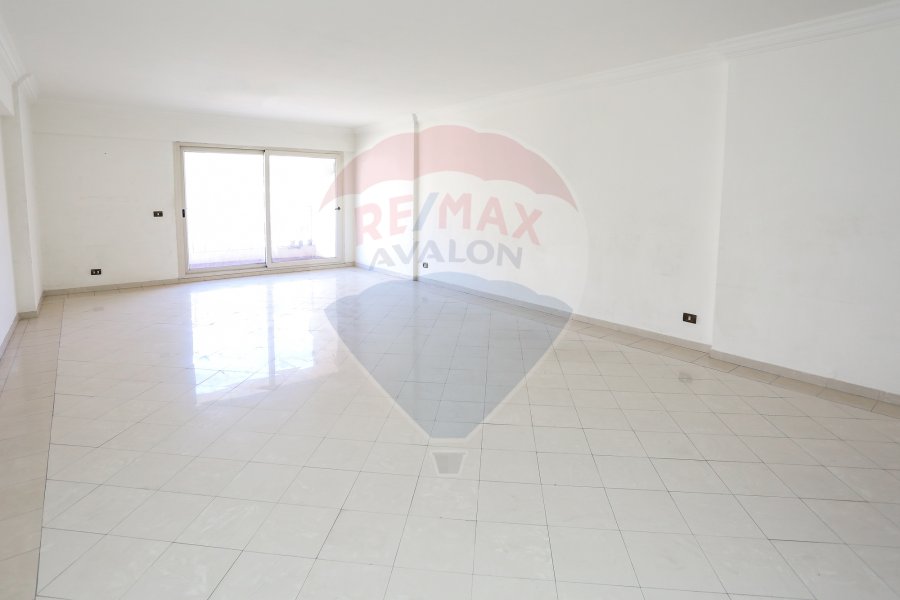 Apartment for rent 250 m Smouha (fawazy moaaz st - next to ali bn abi talb mousqu)