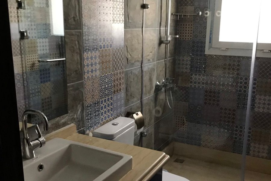 Ground chalet with garden 100 m for sale (MountView - Greek island)