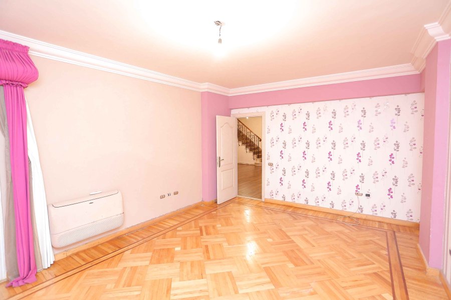 Duplex Apartment for sale 600m Smouha (Bahaa El-Din El-Ghatwarry St.)