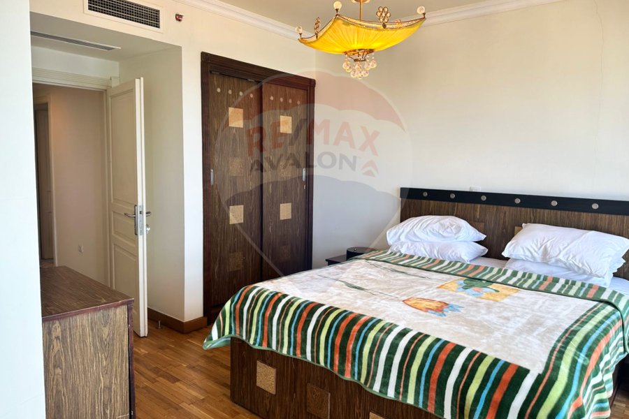 شقة للايجار المفروش 136 م  سان ستيفانو (الفورسيزون)