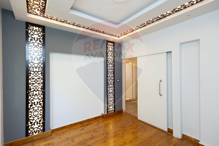 Apartment for sale 125 m Kafr Abdo (Sakina Bint Al Hussein St.)