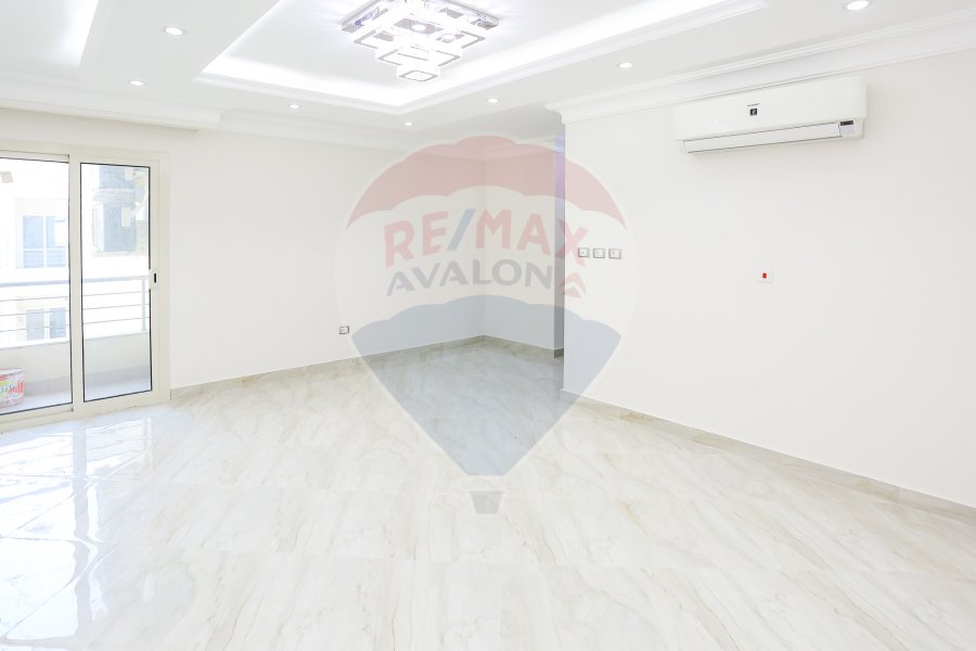 Apartment for Sale 526 m smouha (antonides compound)