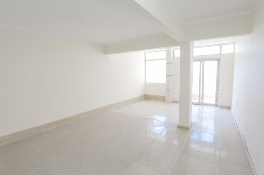 Apartment For Sale 200m Sporting (Luxour St.)