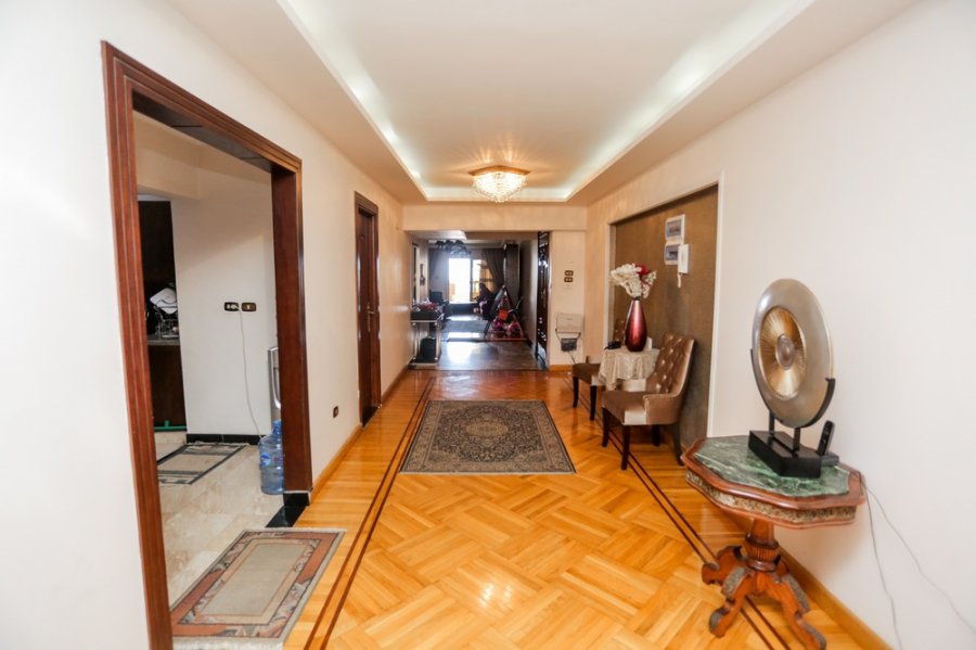 Apartment For Sale 380m Zezinia (Steps From Four Seasons)