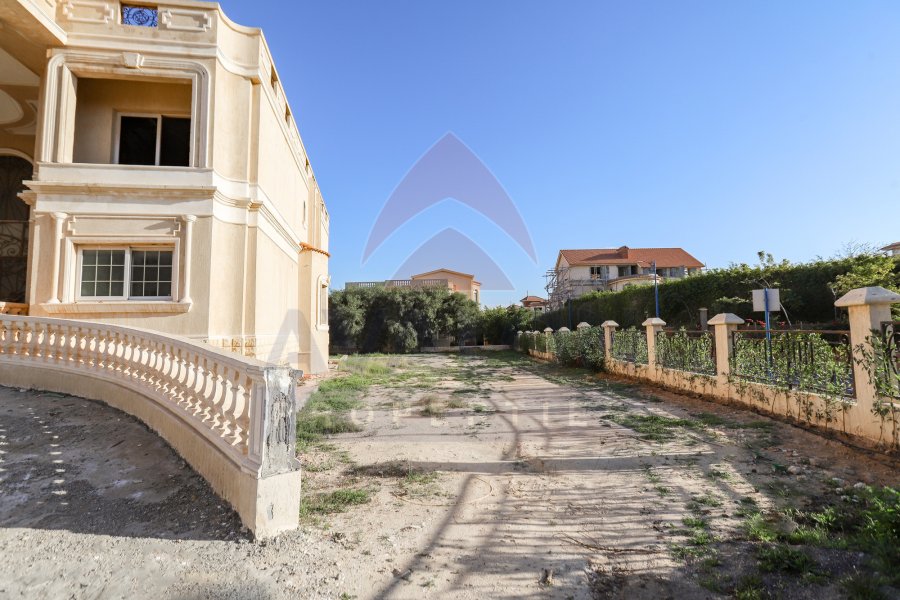 palace for sale 1,667 m King Mariout - (Oruba royal Compound)