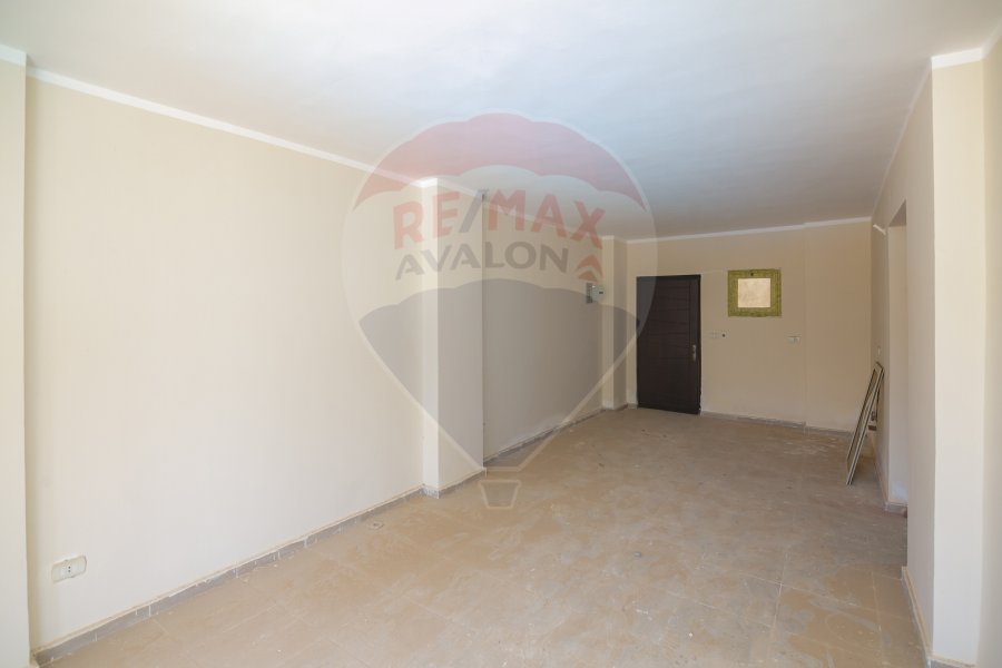 Chalet for sale (Aqua view - kilo 91) 105 m