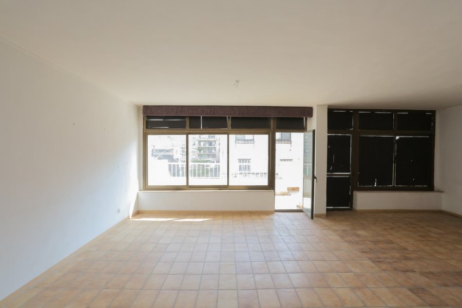 Duplex Apartment For Sale 180m net Lauran (Steps From Serhank St.)