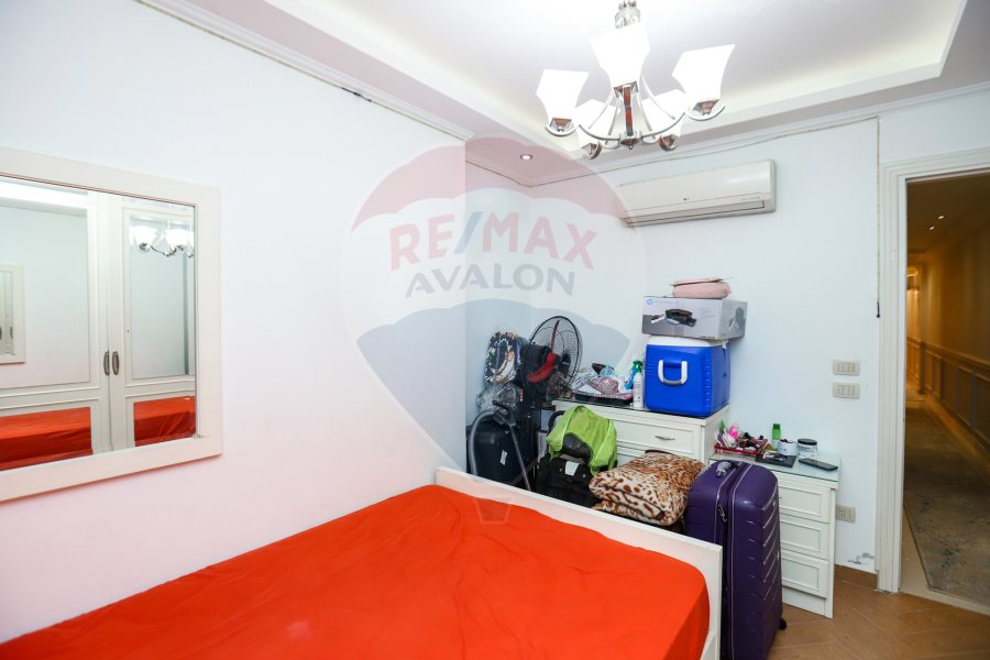 Apartment for sale 230 m Ebrahmia (steps from sea)