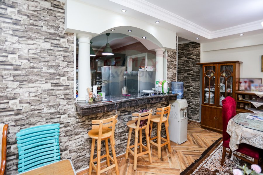 Apartment for sale 170 m Smouha (Tot Ankh Amon St.)