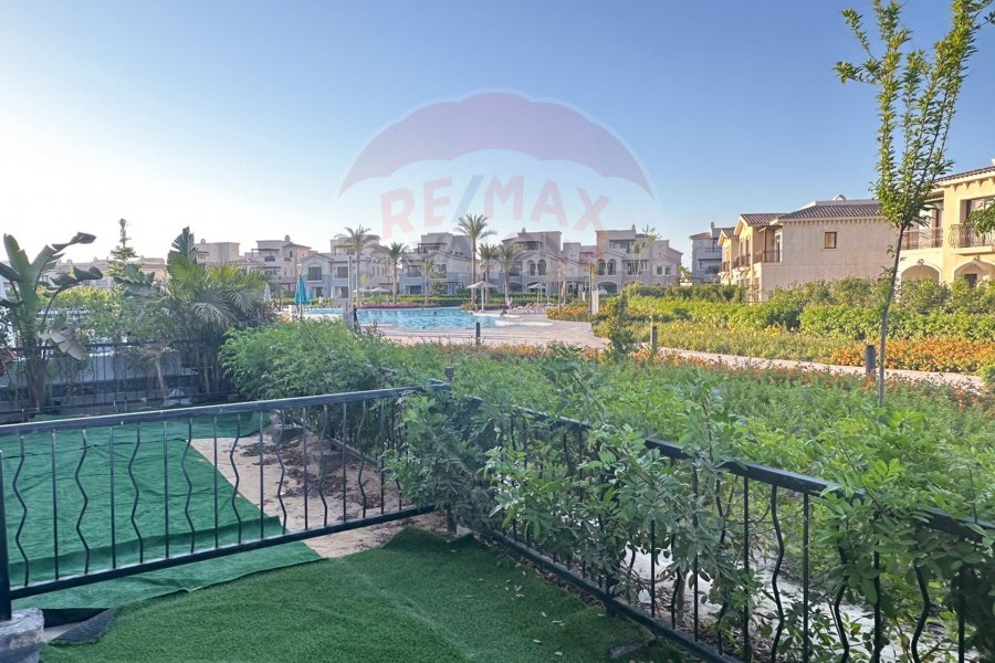 Townhouse villa for sale (Marassi - Sidi Abdel Rahman) 215 m