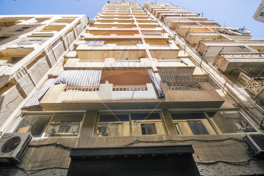 Apartment for sale 200 m Ibrahimia (second number from the sea)