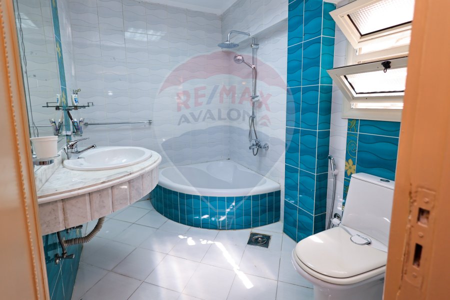Duplex for sale 260 m Al-Mandara (Directly on the sea)