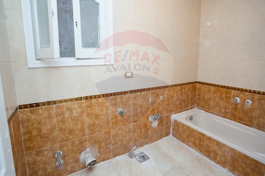 Apartment for sale 150 m Roushdy (Branched from Abdul Hamid Al-Abadi st)