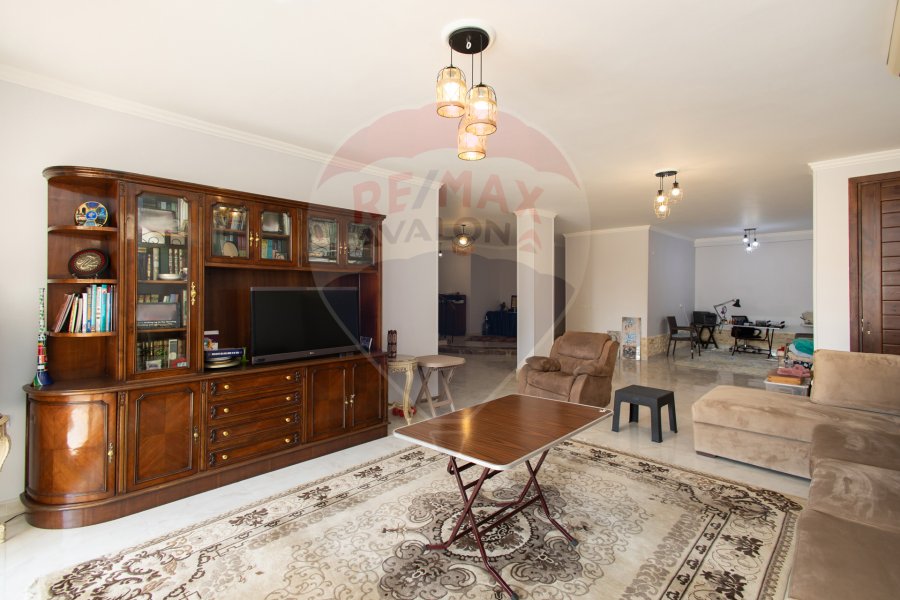 Villa for sale 600 m King Mariout (Green Oasis Compound)