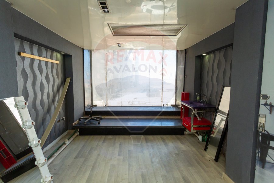 Shop for rent 182 m Loran (Abdel Salam Arif St.)
