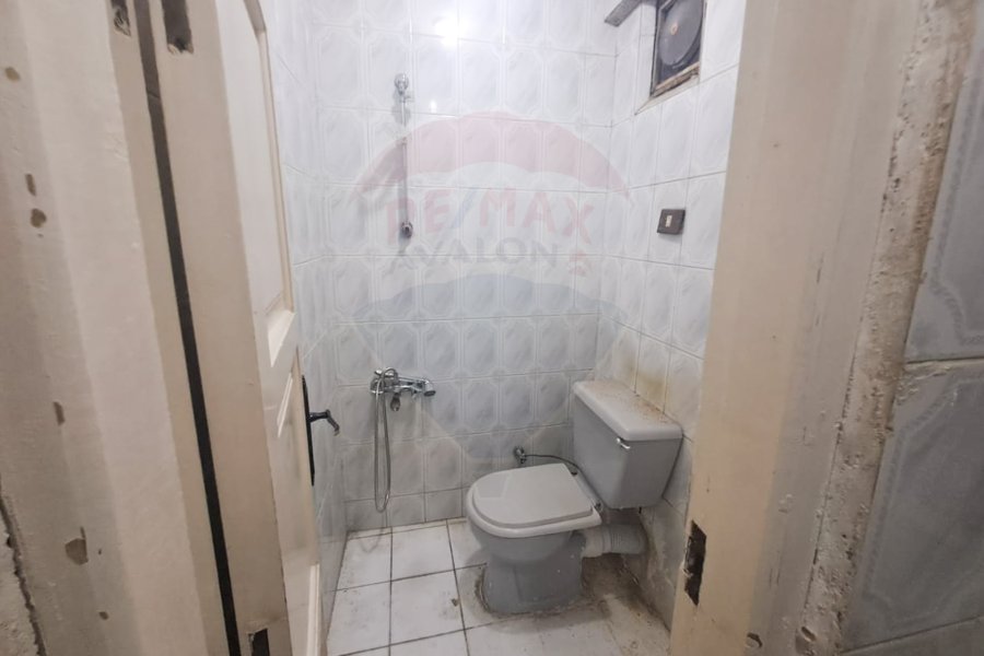 Administrative Unit For Rent 88 m Elmanshya (France St.)