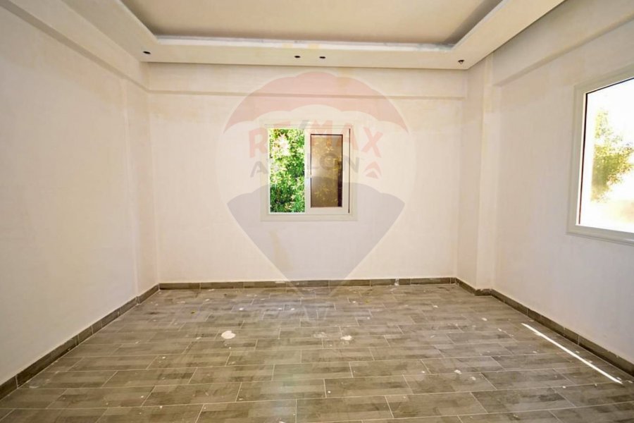 Standalone villa for sale 513 m King Mariout (steps from Aknesh Village)