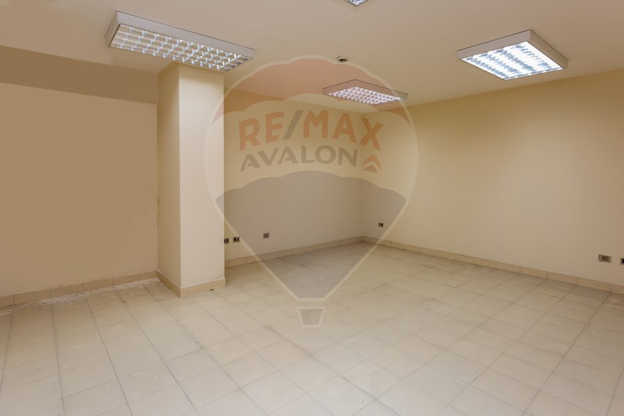 Administrative unit for rent 175 m smouha (Fawzy moaaz street)
