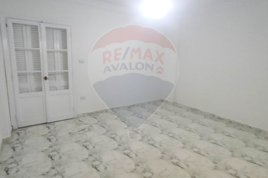 Apartment for sale 120 m Miami (Between El-Isawy & Khaled Ibn Al Walid)