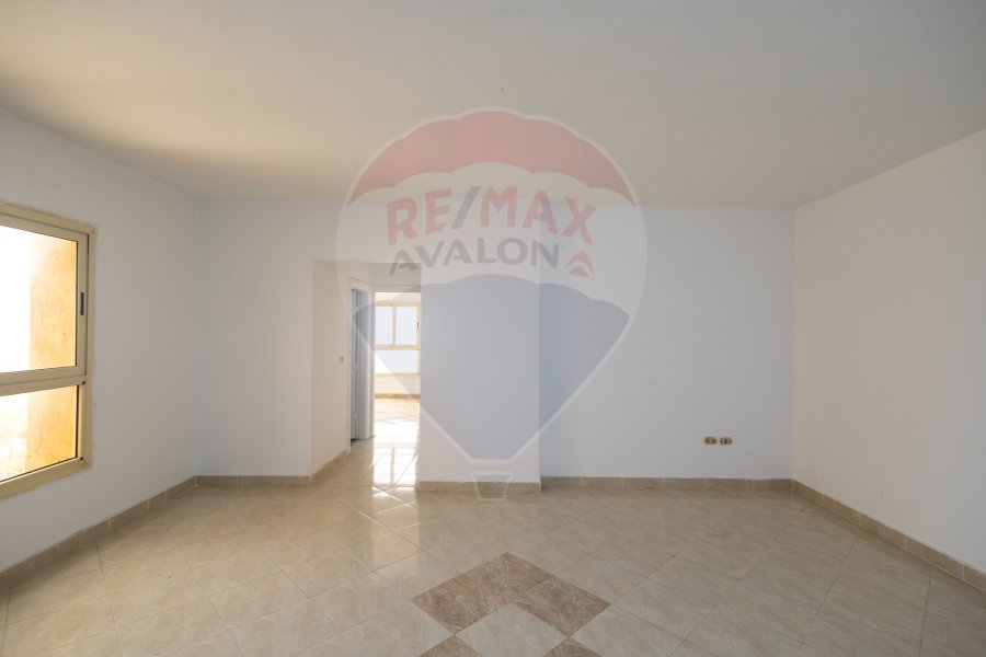 Apartment for sale 110 m El Montaza (Royal Plaza Towers)